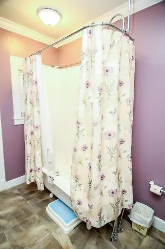Hawthorne Park Bed And Breakfast Columbus